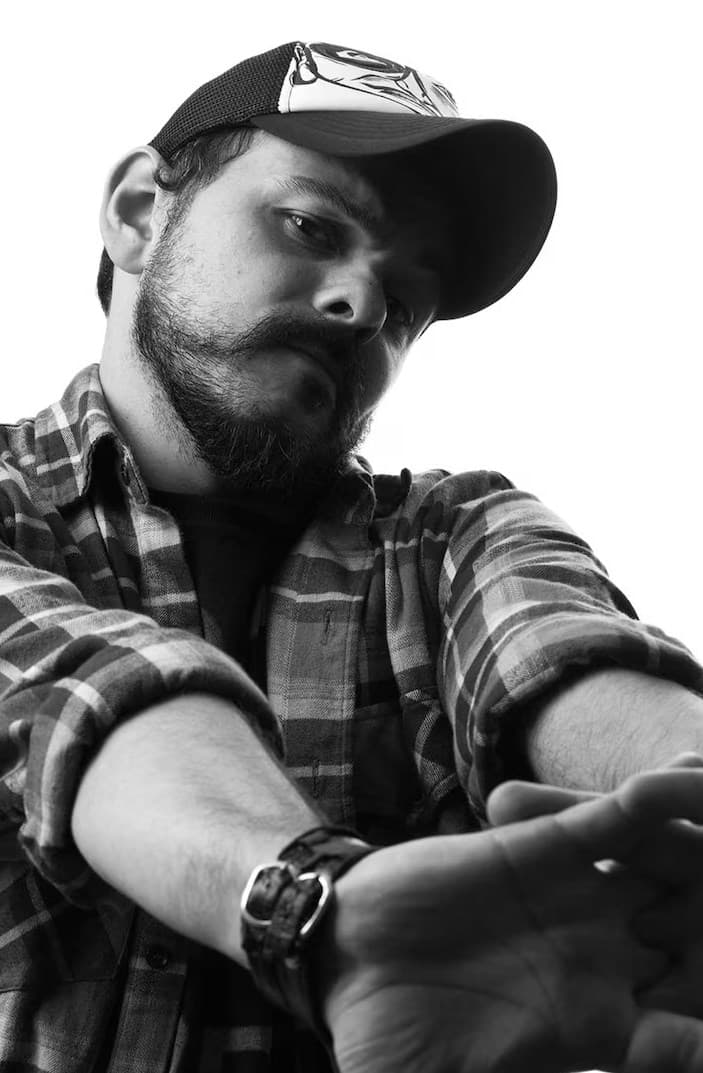 Rafael Albuquerque Headshot20260727212330283.jpg