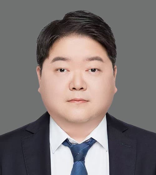 Jason Hsu_grayBKGD20251023082817574.jpg